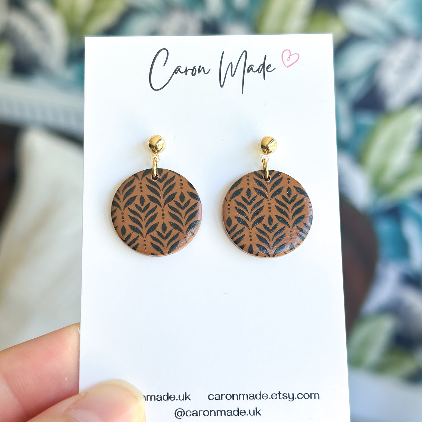 Caramel brown dangle earrings