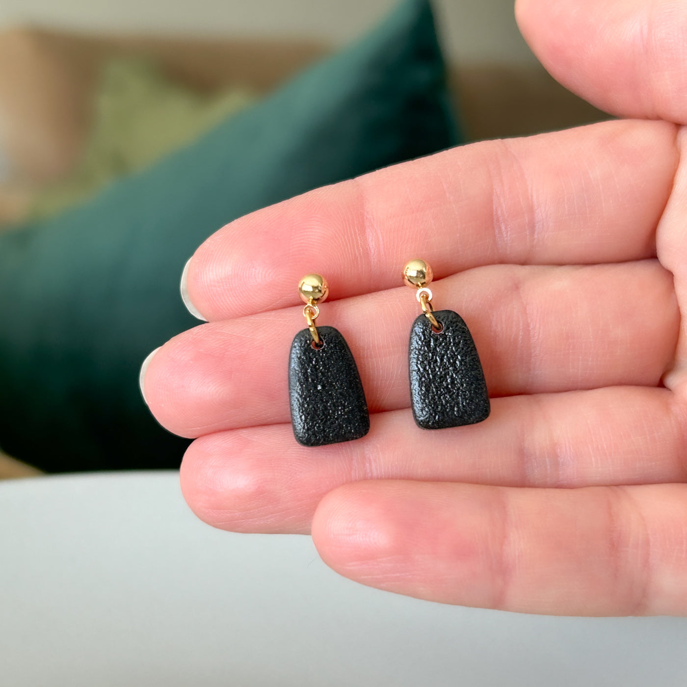 Black minimalist drop earrings