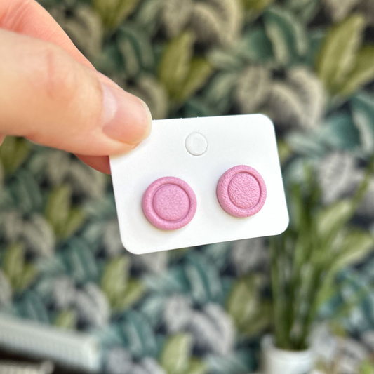 Pink simple round studs