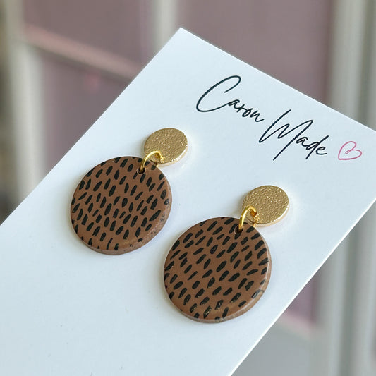 Caramel brown speckled earrings