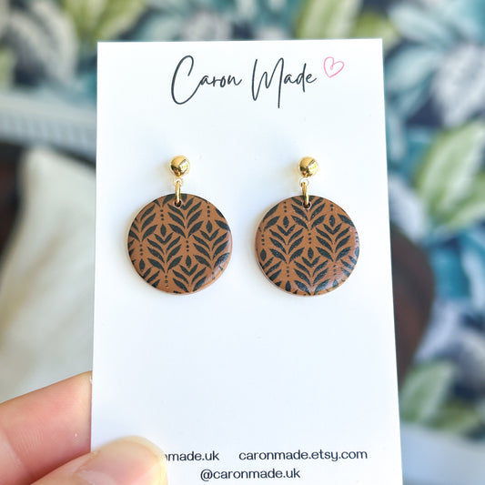 Caramel brown dangle earrings